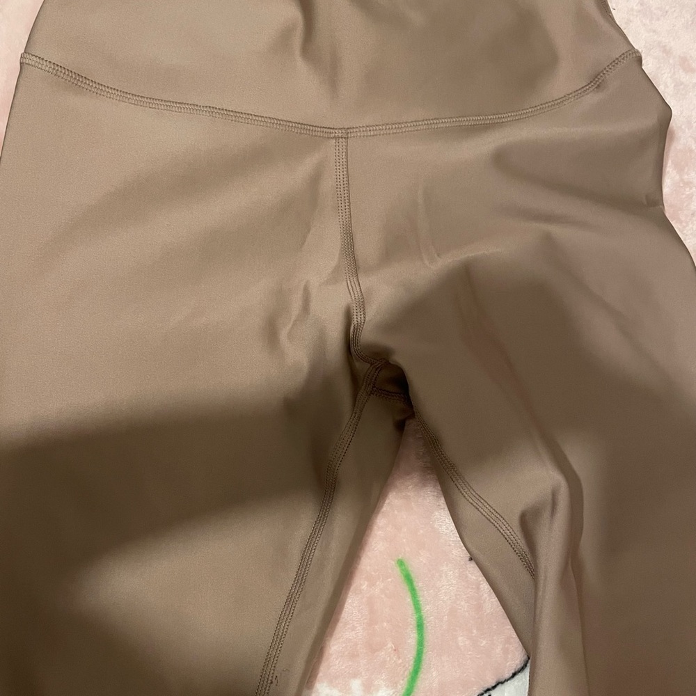 ALO Yoga Tan long Leggings